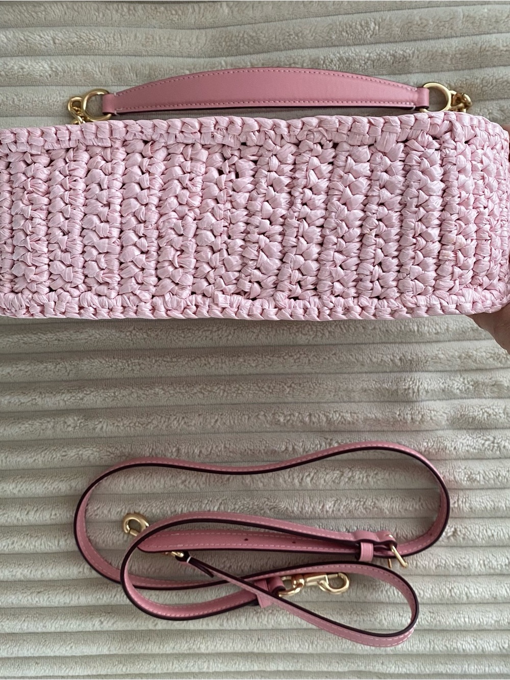 **SOLD**! COACH TERI STRAW SHOULDER BAG - Picture 4 of 10